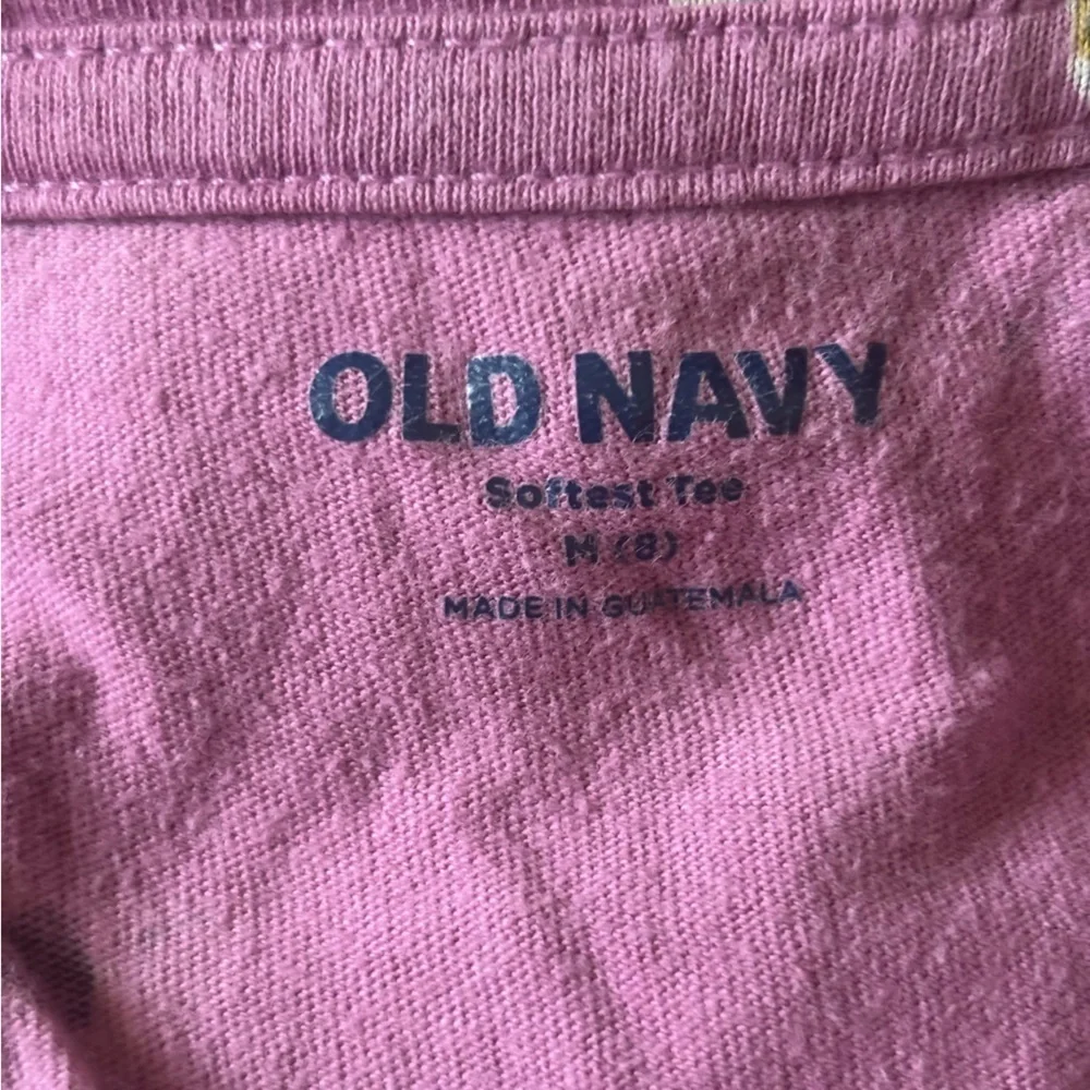 Old Navy pink dog print short sleeve tee in size M